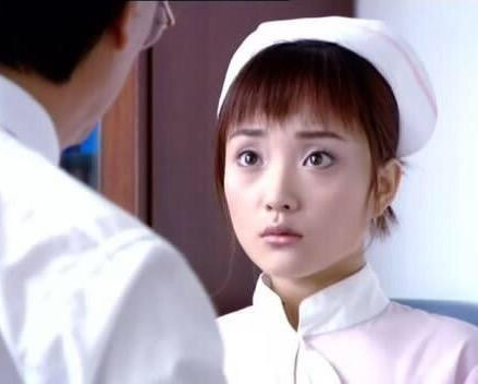 整容的女星:柳岩是真丑 李小璐是作死