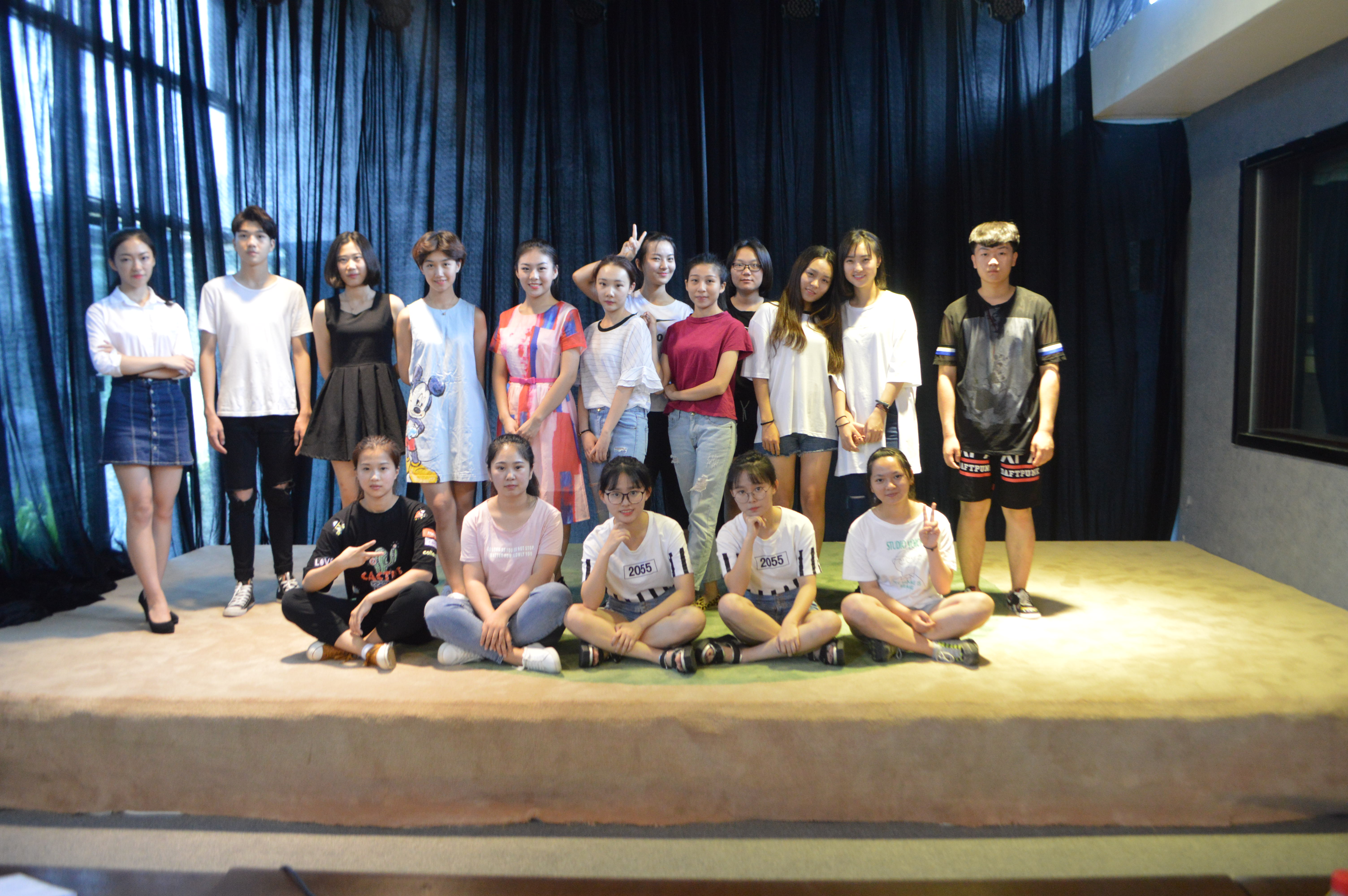 著名导演郭宜林、李明基,演员于洋现身北广37号艺术培训基地