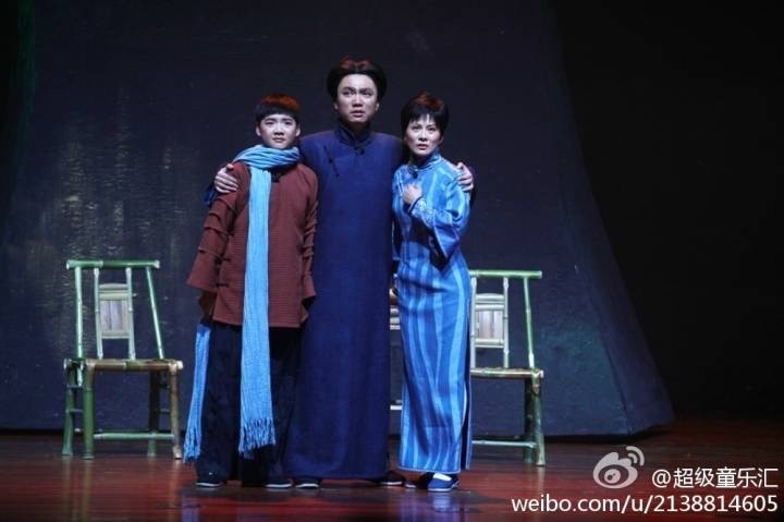 2013年12月由著名导演李利宏导演的豫剧大型新编革命剧《杨开慧》在