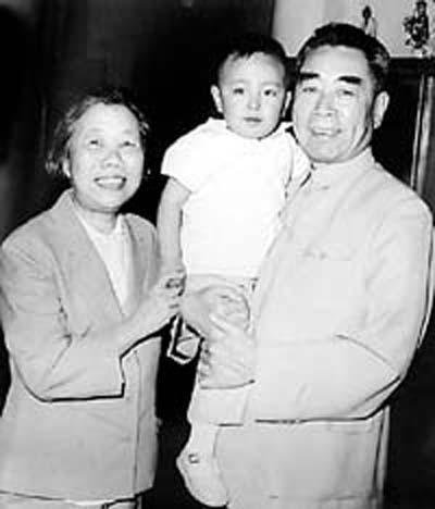 周恩来真的没有子女吗_周恩来收养叶挺子女_周恩来有子女吗