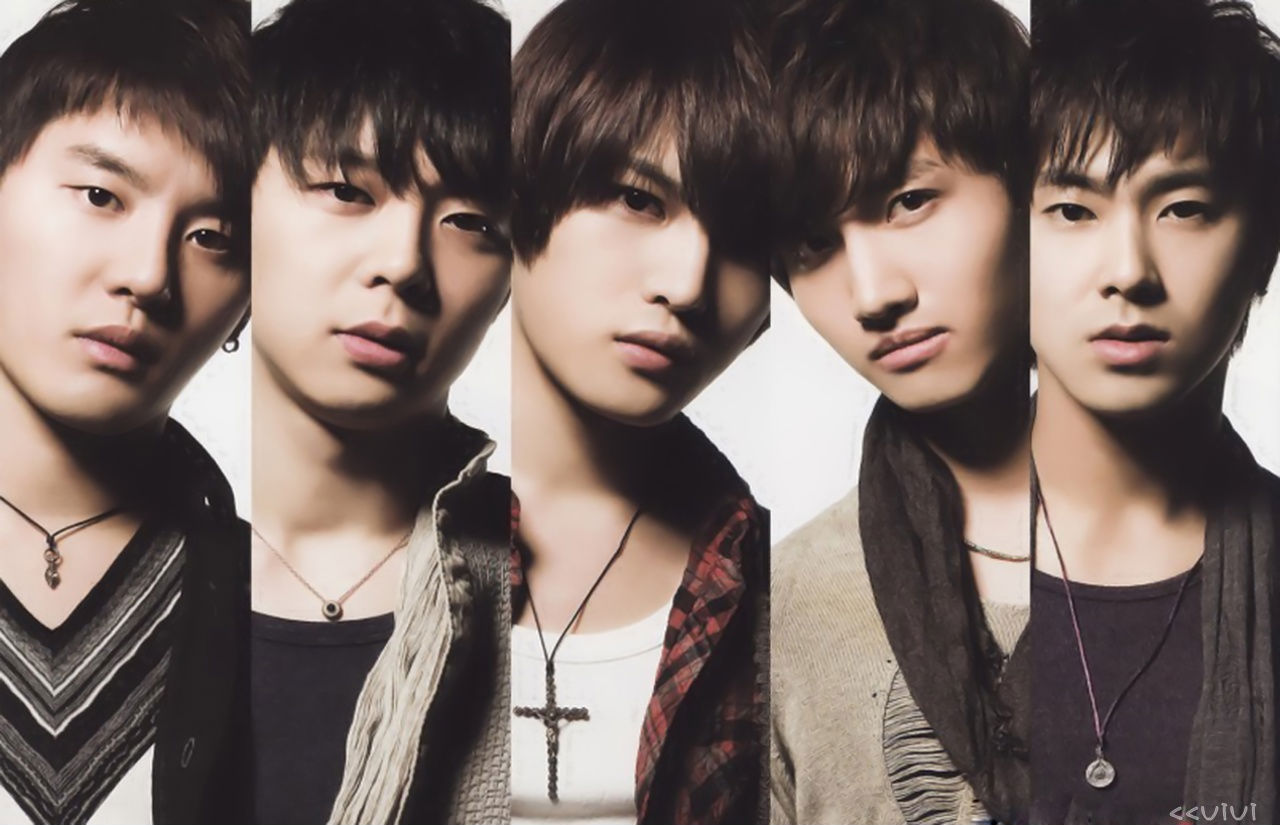 北京时间4月23日,据韩国媒体报道,韩国偶像组合东方神起于4月22日在